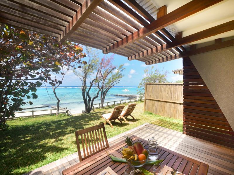 Veloutier Blanc Beachfront Villa By Staymauritius Esterno foto